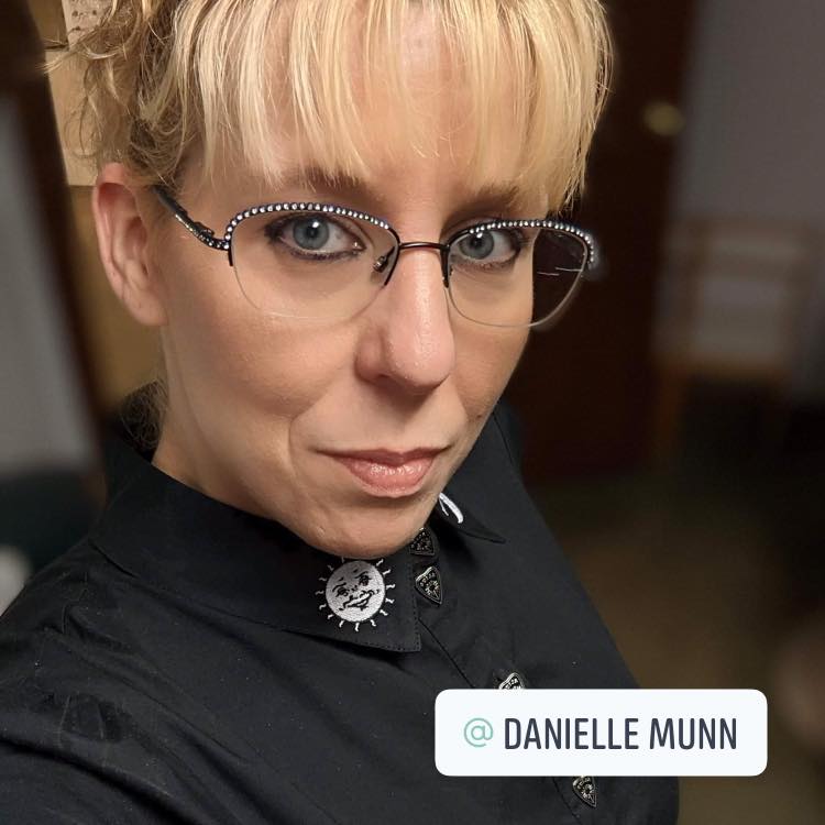 #43 - Danielle Munn, owner, Witch Slapped